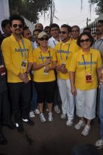 Anil Kapoor, Mahima Chaudhary, Gulshan Grover, Nita Ambani at Standard Chartered Mumbai Marathon in Mumbai on 14th Jan 2012 (168).JPG